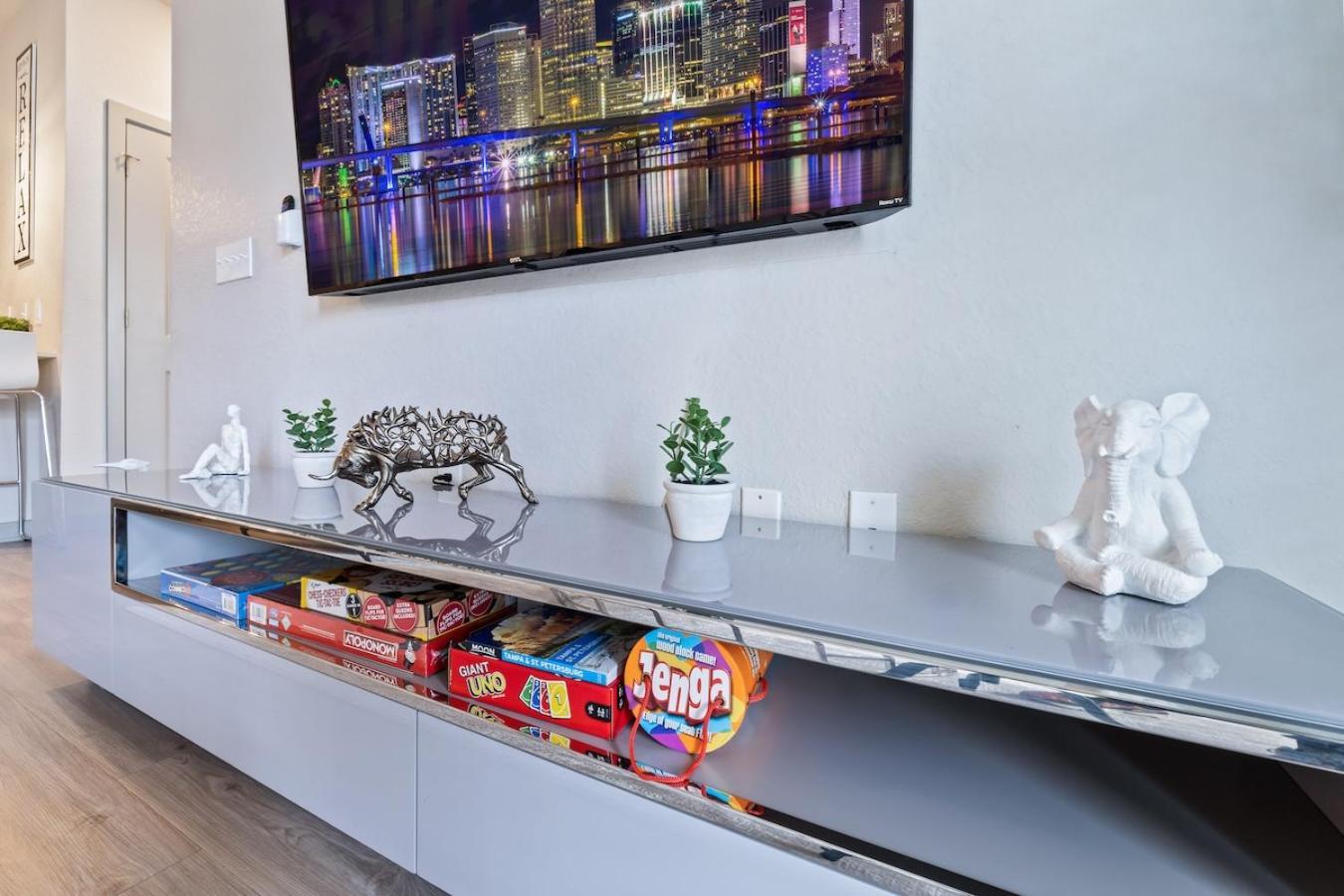 セント・ピーターズバーグTropicana Field 2 Bed In Dwtwn With Free Parkingアパートメント エクステリア 写真
