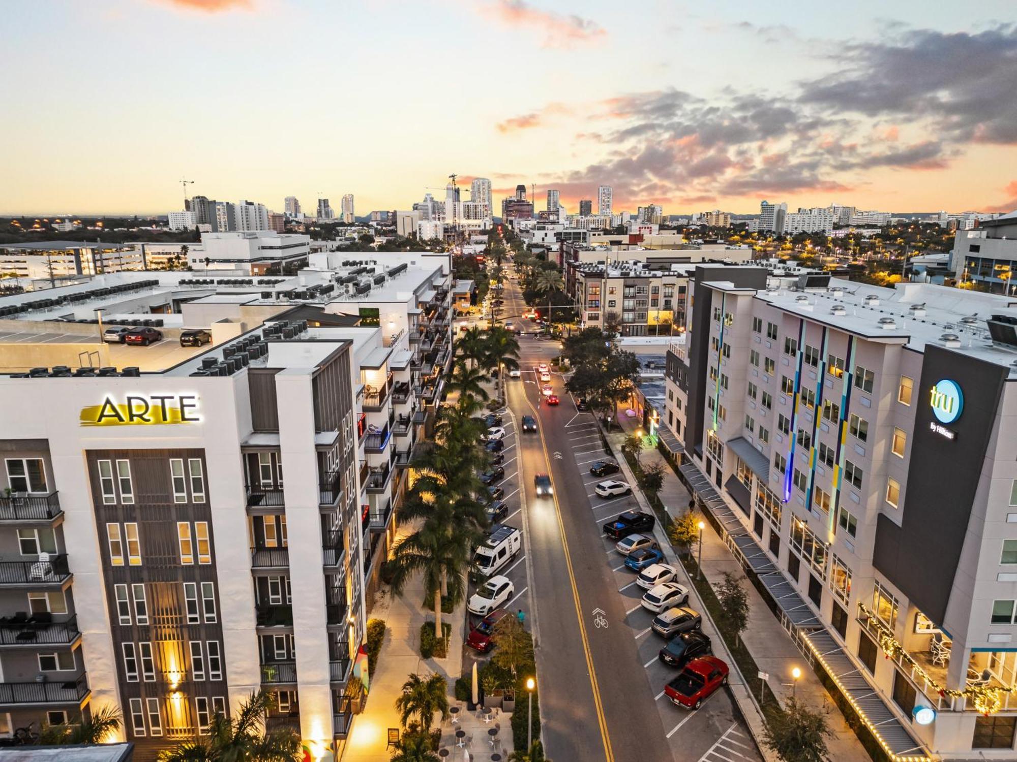 セント・ピーターズバーグTropicana Field 2 Bed In Dwtwn With Free Parkingアパートメント エクステリア 写真