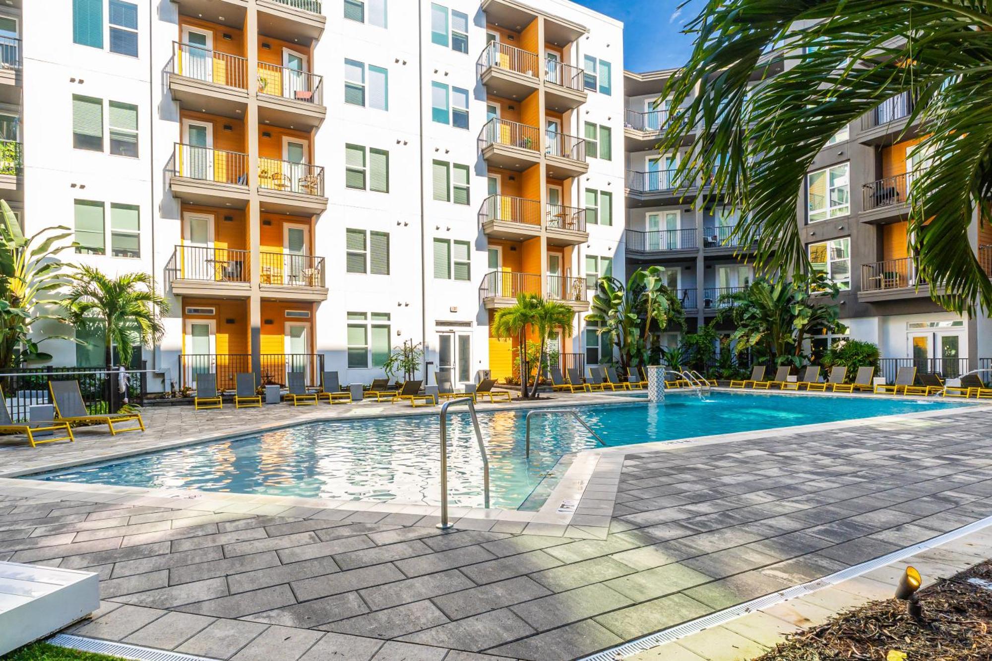 セント・ピーターズバーグTropicana Field 2 Bed In Dwtwn With Free Parkingアパートメント エクステリア 写真